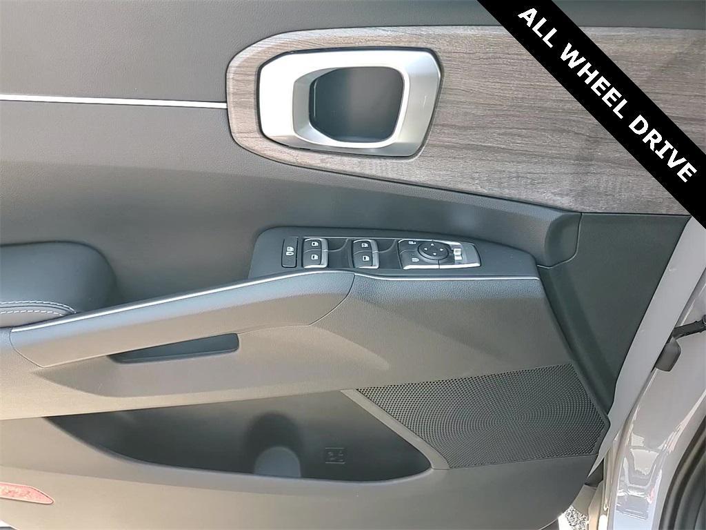 used 2022 Kia Sorento car, priced at $26,901