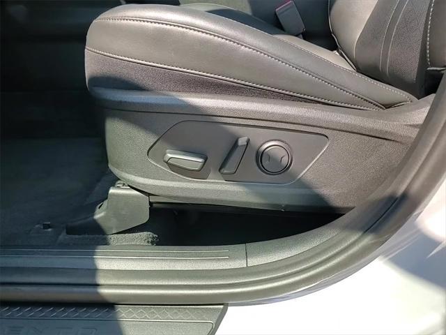 used 2022 Kia Sorento car, priced at $26,895