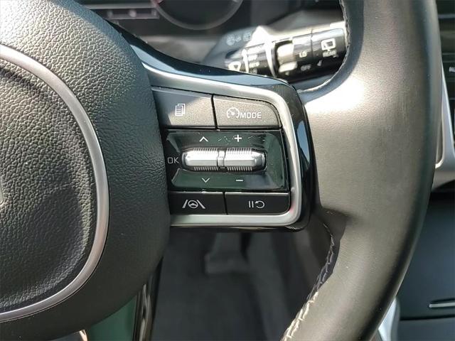 used 2022 Kia Sorento car, priced at $26,895