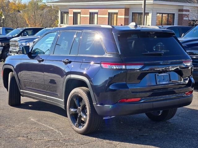 new 2024 Jeep Grand Cherokee car, priced at $47,460