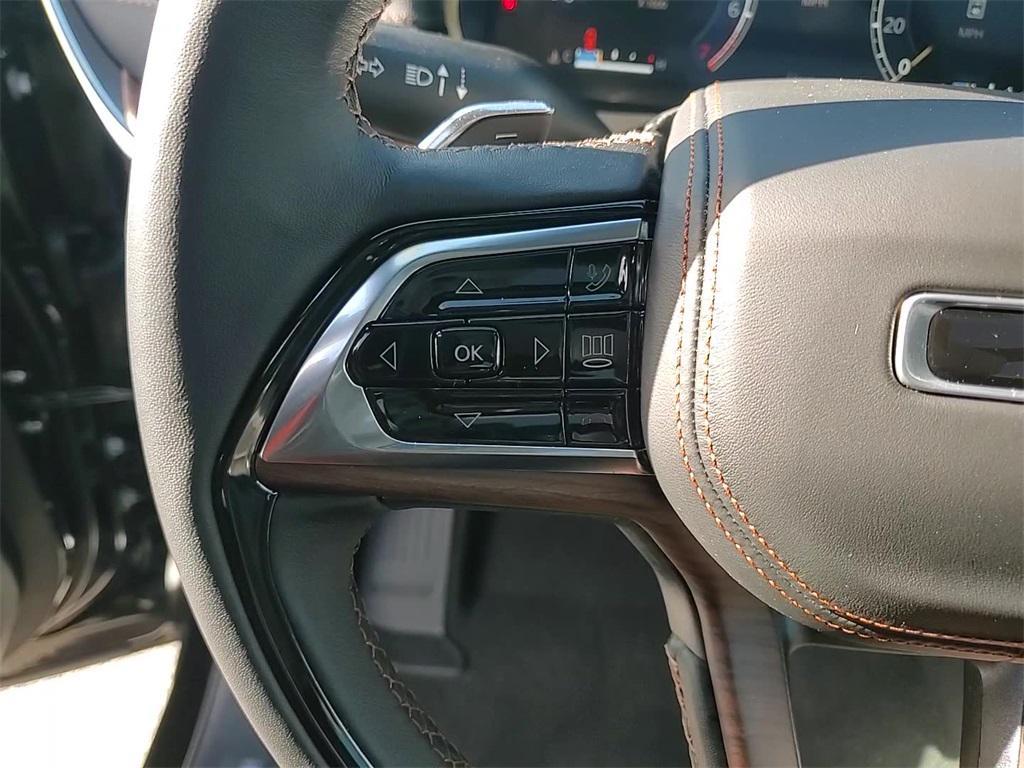 new 2025 Jeep Grand Cherokee car, priced at $55,058