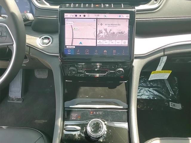 new 2025 Jeep Grand Cherokee car, priced at $40,810