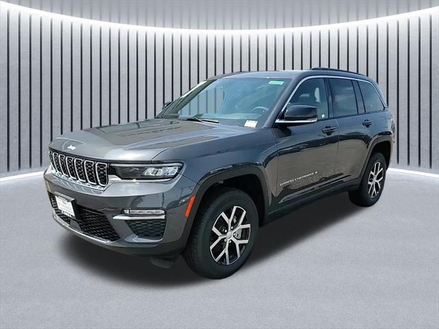 new 2025 Jeep Grand Cherokee car, priced at $40,810