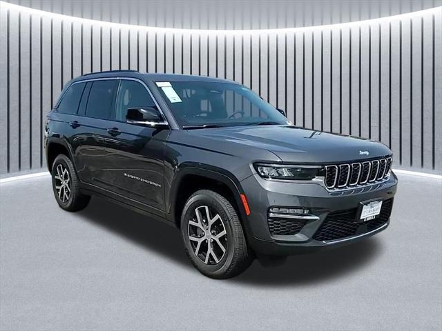 new 2025 Jeep Grand Cherokee car, priced at $40,810