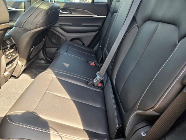 new 2025 Jeep Grand Cherokee car, priced at $43,810