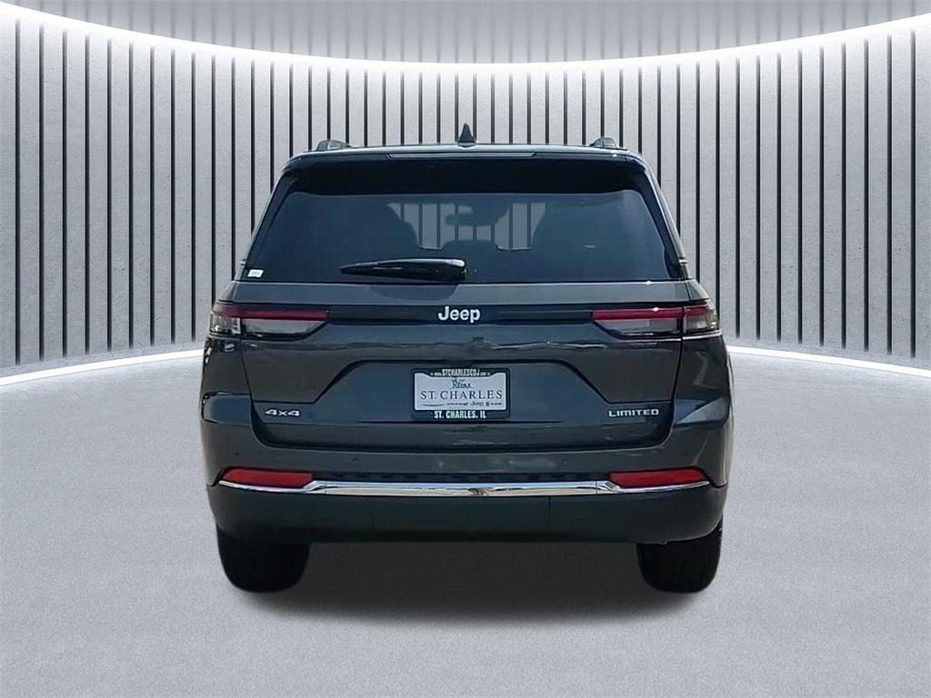 new 2025 Jeep Grand Cherokee car, priced at $43,575