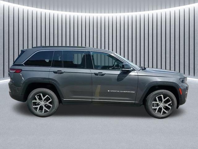 new 2025 Jeep Grand Cherokee car, priced at $40,810