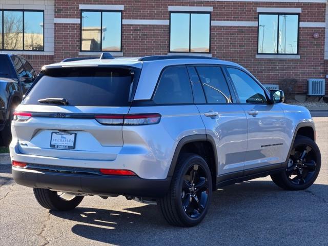 new 2024 Jeep Grand Cherokee car, priced at $38,175