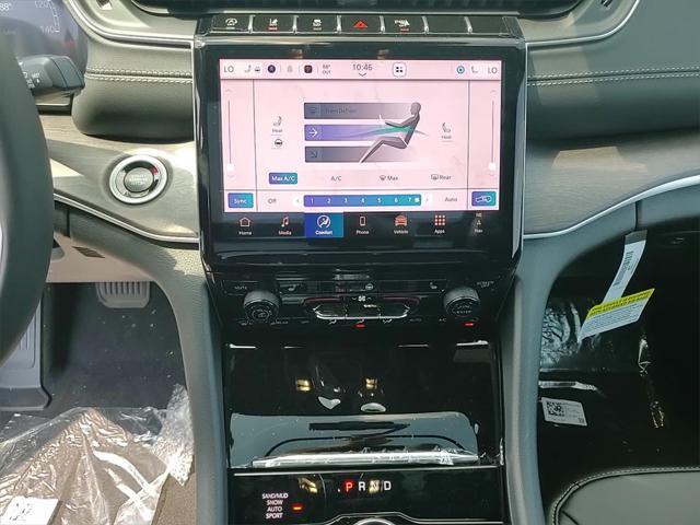 new 2025 Jeep Grand Cherokee car, priced at $41,915