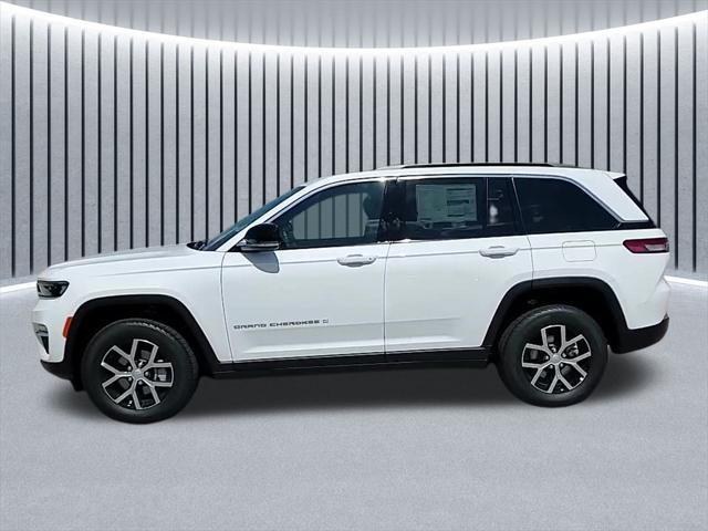 new 2025 Jeep Grand Cherokee car, priced at $41,915