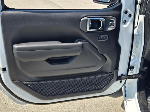 new 2025 Jeep Gladiator car, priced at $39,310