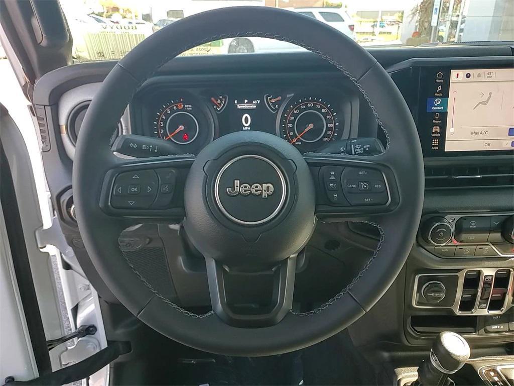 new 2025 Jeep Gladiator car, priced at $39,582