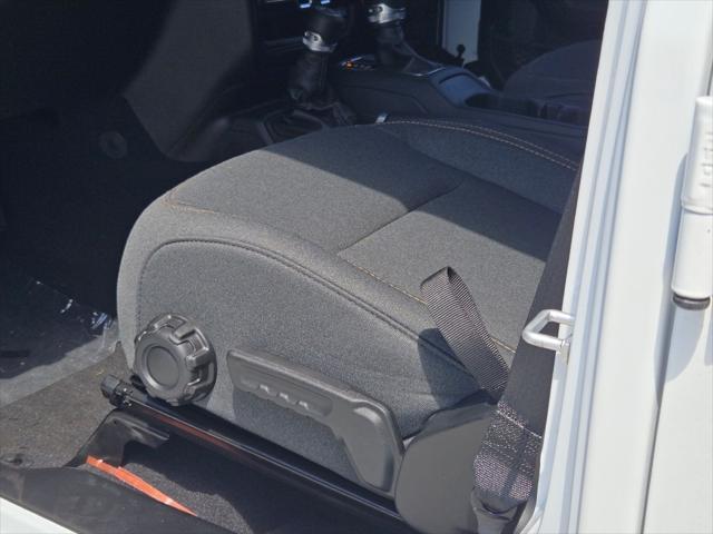 new 2025 Jeep Gladiator car, priced at $39,310
