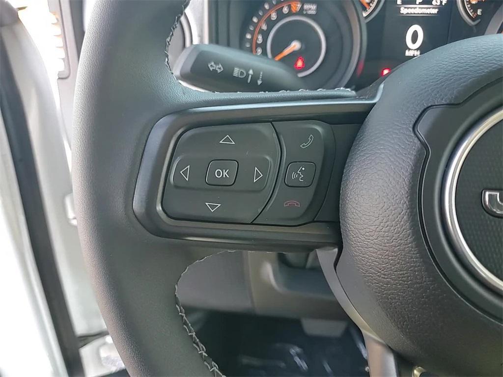 new 2025 Jeep Gladiator car, priced at $39,582