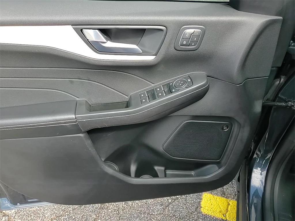 used 2022 Ford Escape car, priced at $24,450