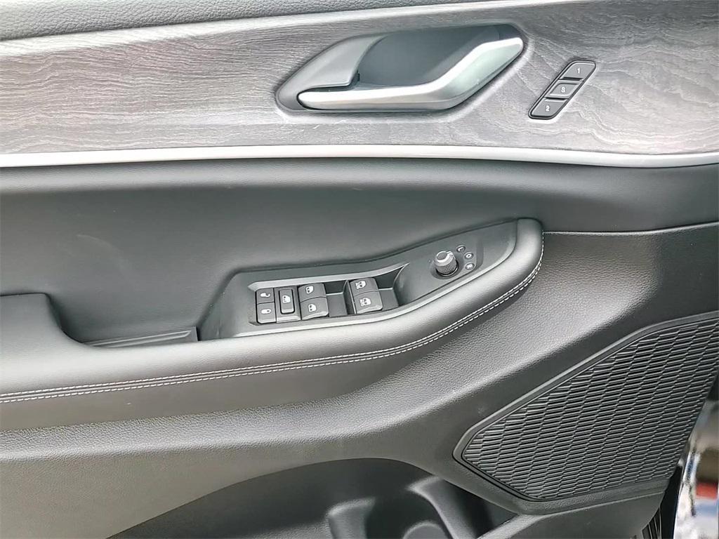 new 2025 Jeep Grand Cherokee car, priced at $43,759