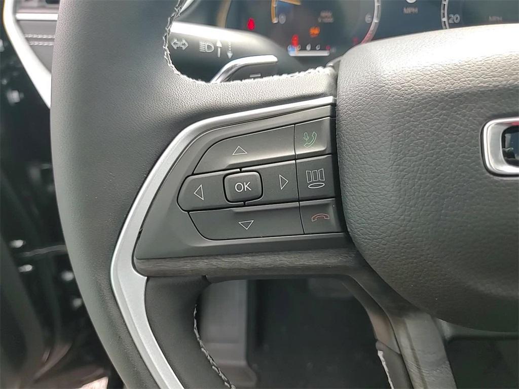new 2025 Jeep Grand Cherokee car, priced at $43,759