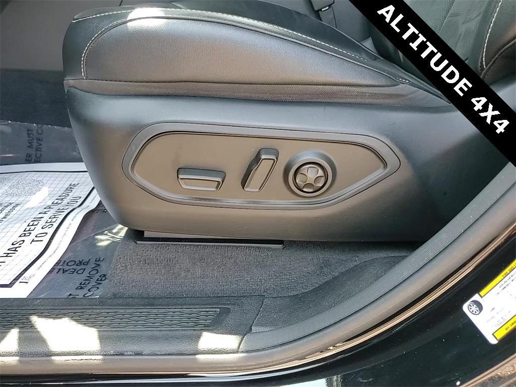 used 2022 Jeep Grand Cherokee L car, priced at $27,569