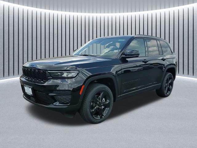 new 2025 Jeep Grand Cherokee car, priced at $40,875