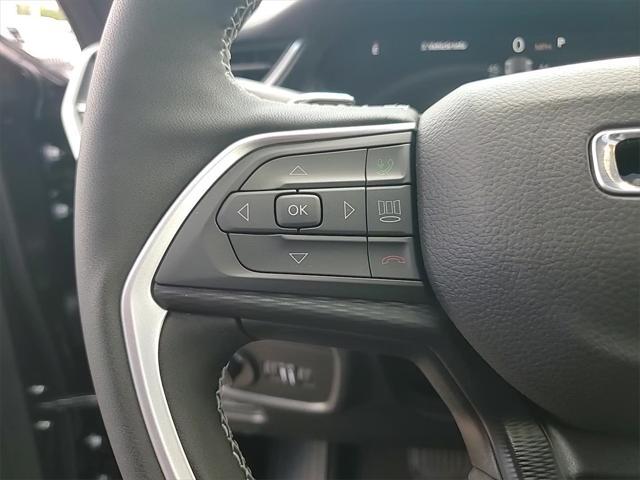 new 2025 Jeep Grand Cherokee car, priced at $40,875