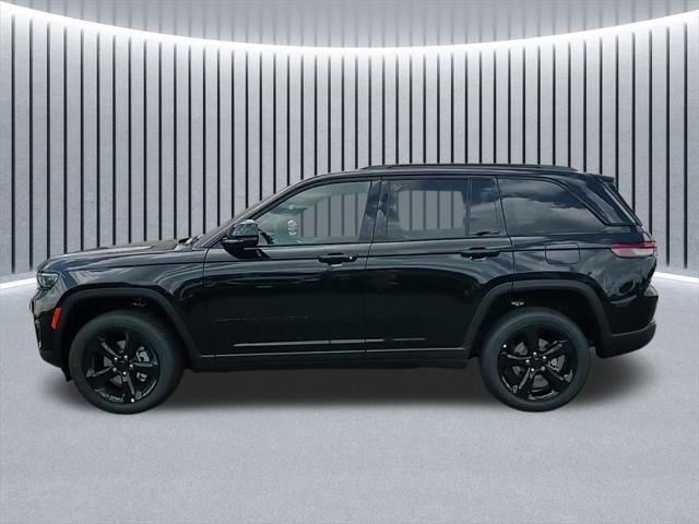 new 2025 Jeep Grand Cherokee car, priced at $40,875
