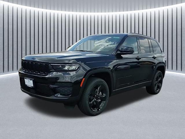new 2025 Jeep Grand Cherokee car, priced at $40,875