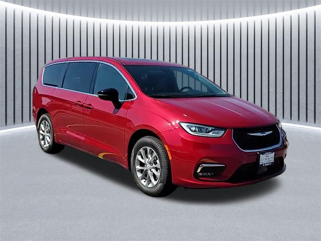 new 2026 Chrysler Pacifica car, priced at $45,058