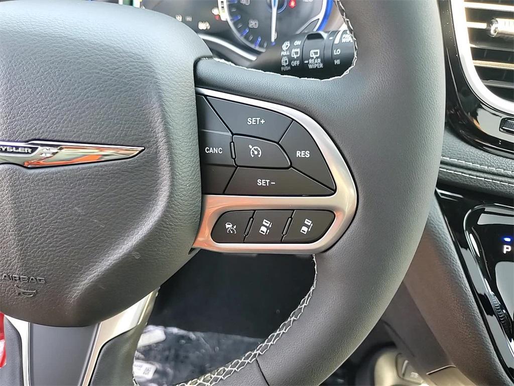 new 2026 Chrysler Pacifica car, priced at $45,058