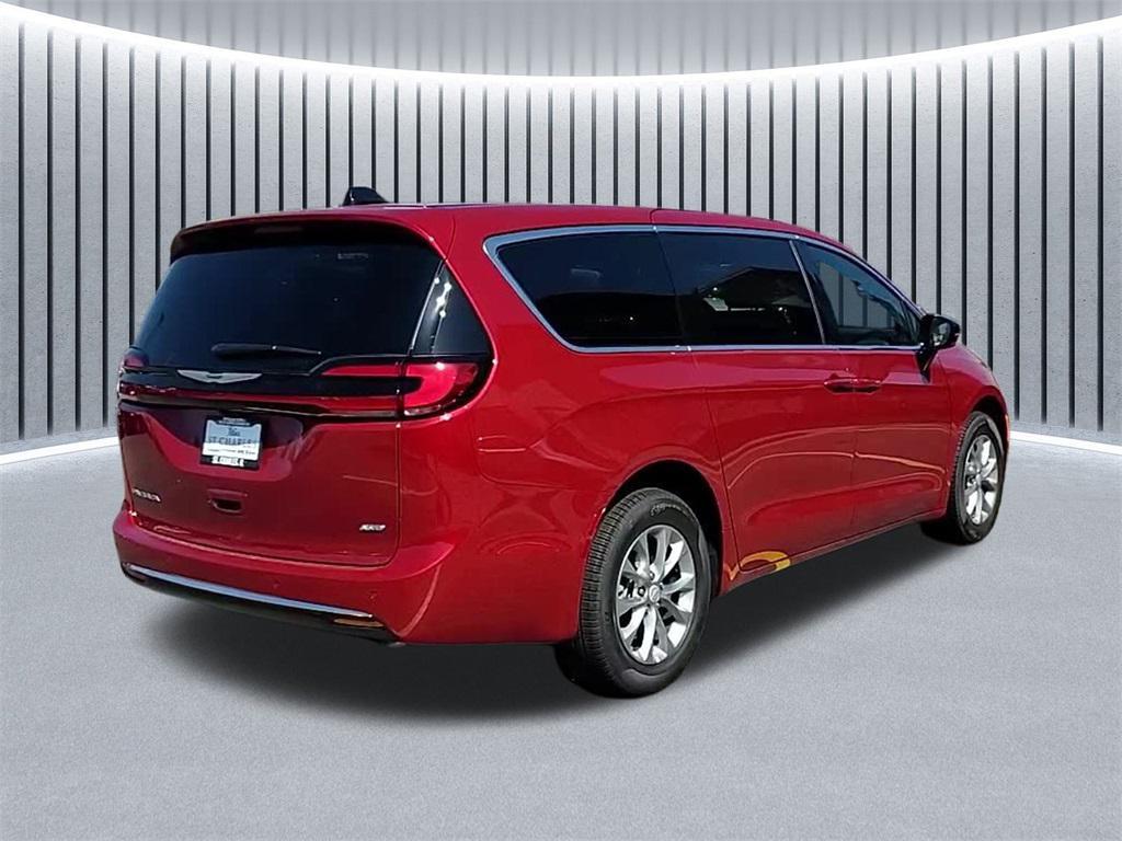 new 2026 Chrysler Pacifica car, priced at $45,058