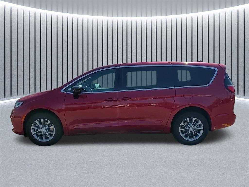 new 2026 Chrysler Pacifica car, priced at $45,058
