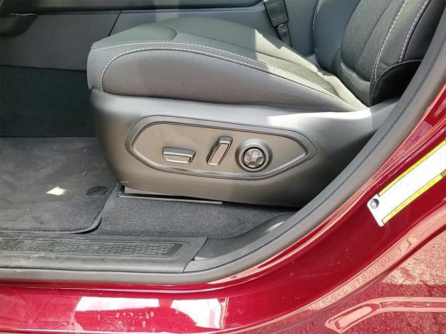 new 2025 Jeep Grand Cherokee L car, priced at $39,425
