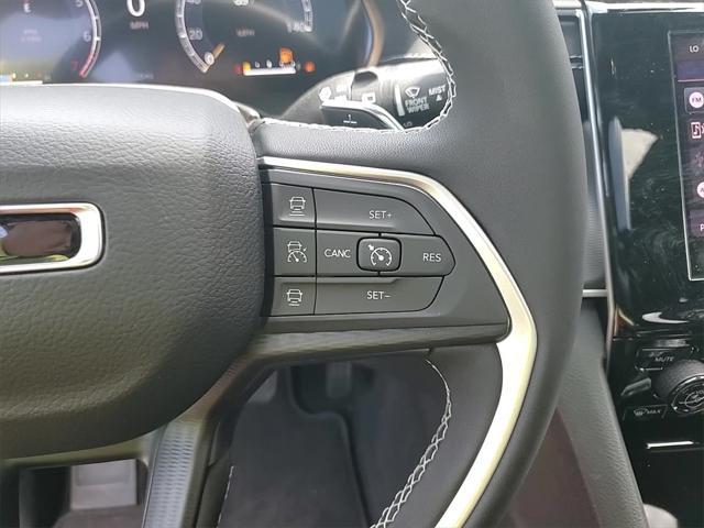 new 2025 Jeep Grand Cherokee L car, priced at $39,425