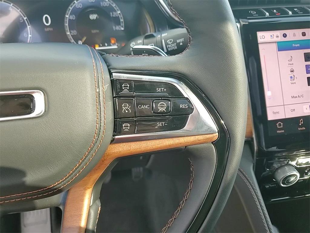 new 2025 Jeep Grand Cherokee car, priced at $61,497