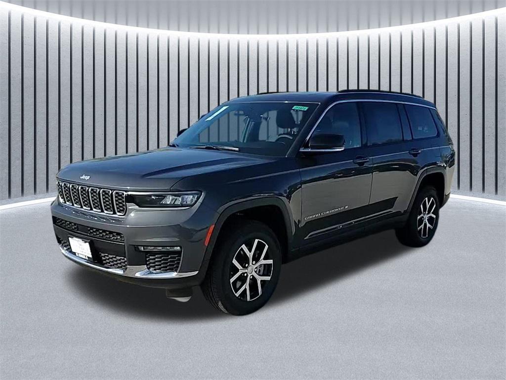 new 2025 Jeep Grand Cherokee L car, priced at $42,399