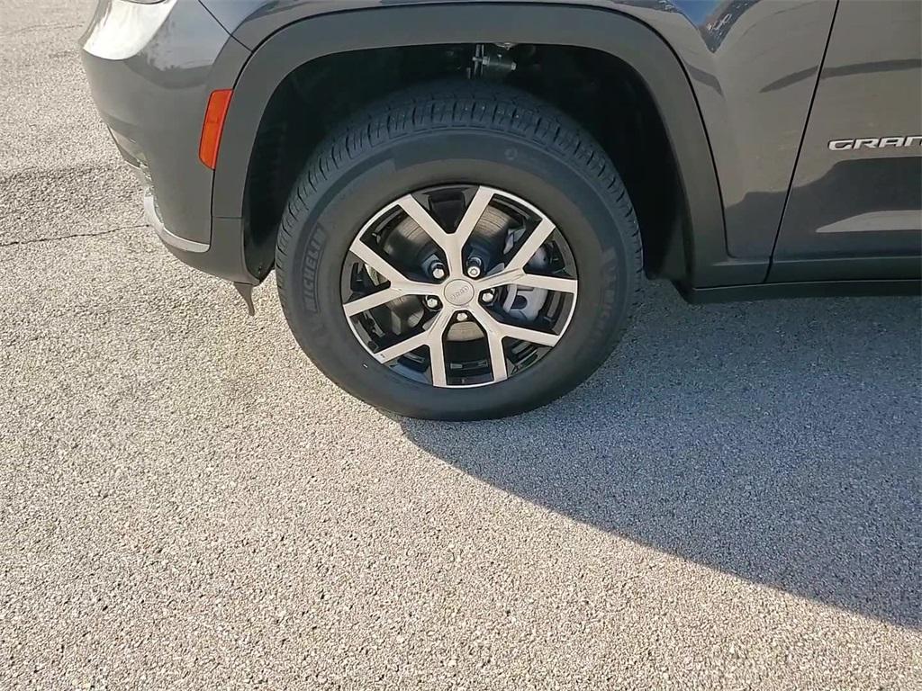 new 2025 Jeep Grand Cherokee L car, priced at $42,399