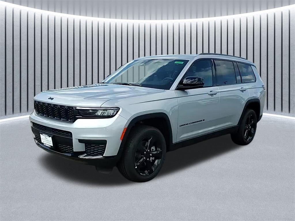 new 2025 Jeep Grand Cherokee L car, priced at $42,838