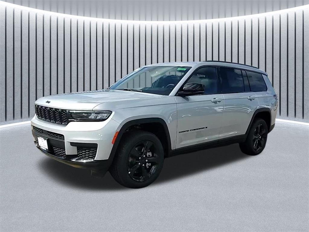 new 2025 Jeep Grand Cherokee L car, priced at $42,838