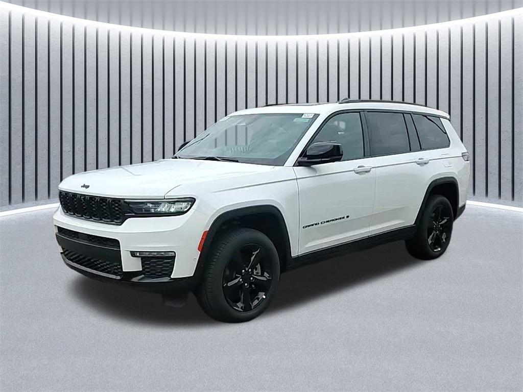 new 2025 Jeep Grand Cherokee L car, priced at $49,442
