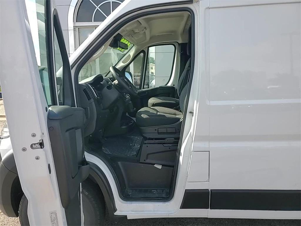 new 2024 Ram ProMaster 2500 car, priced at $48,385