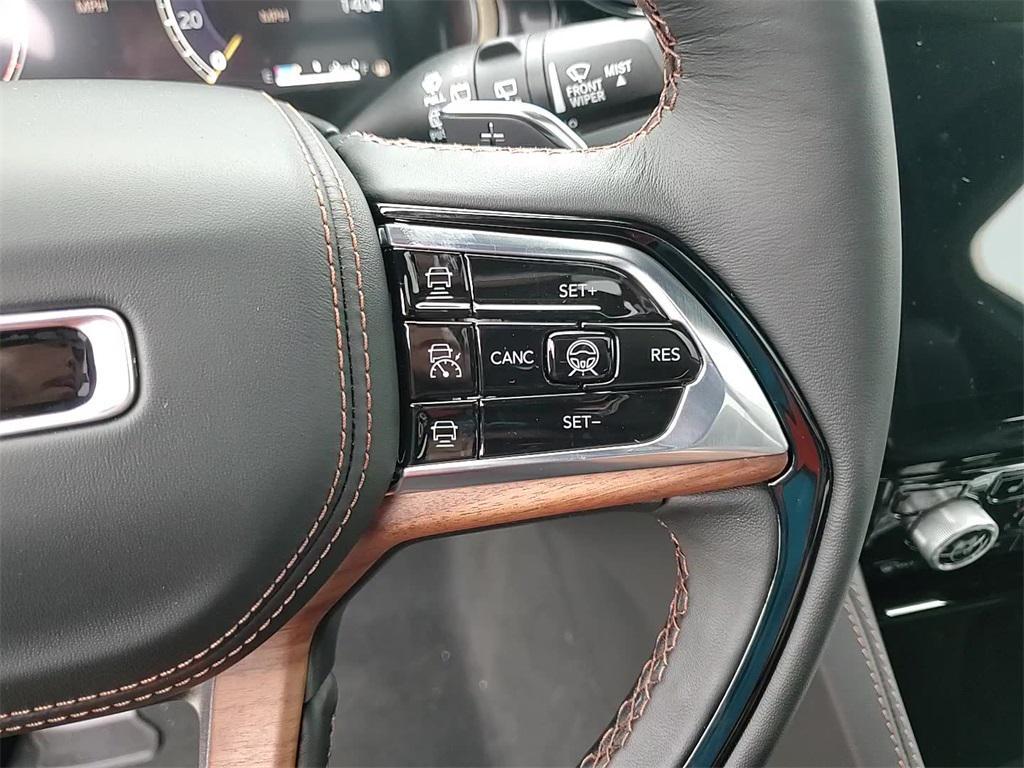 new 2025 Jeep Grand Cherokee car, priced at $62,033