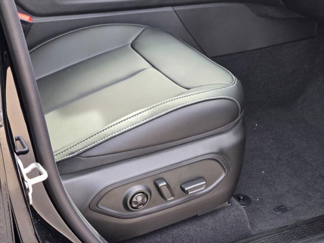 new 2025 Jeep Grand Cherokee car, priced at $43,697