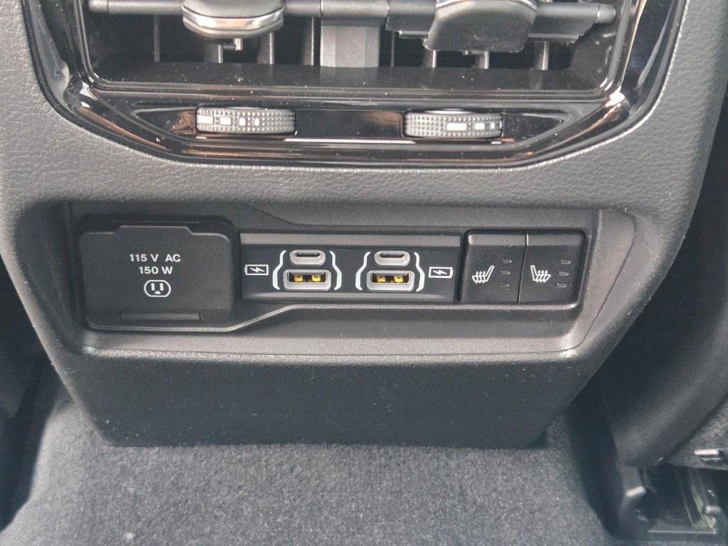 new 2025 Jeep Grand Cherokee car, priced at $43,759