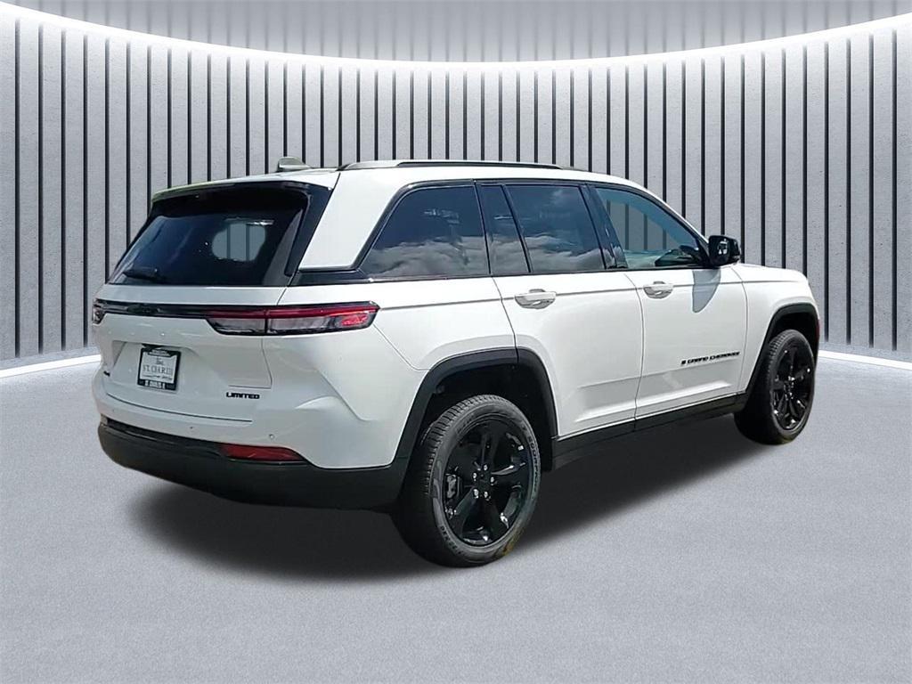 new 2025 Jeep Grand Cherokee car, priced at $47,560