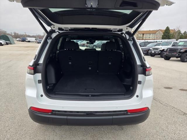 new 2025 Jeep Grand Cherokee car, priced at $50,257