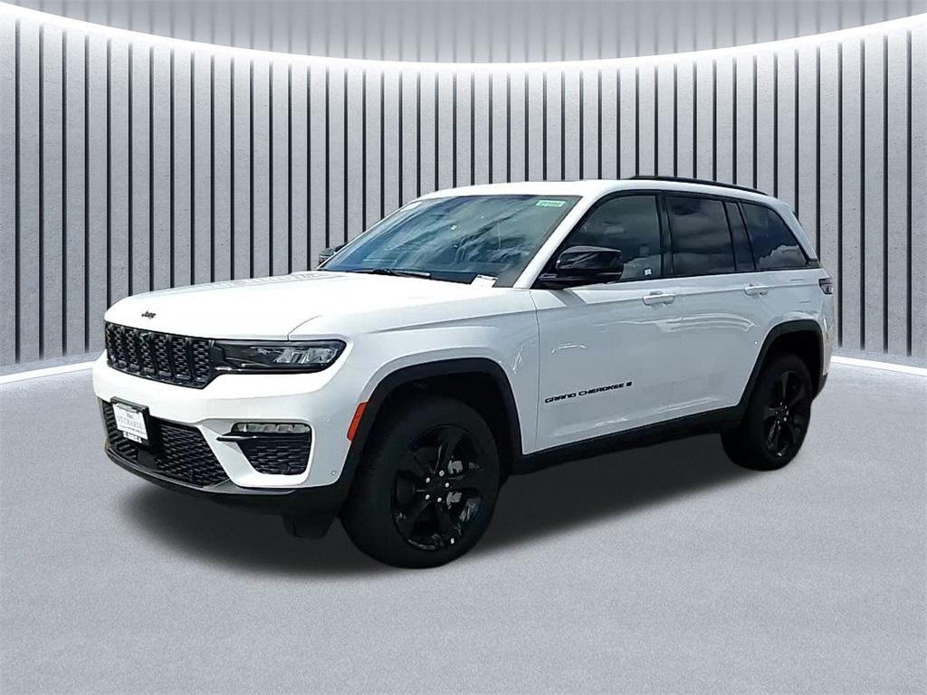 new 2025 Jeep Grand Cherokee car, priced at $49,810