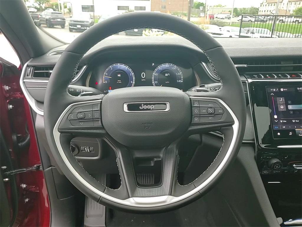 new 2025 Jeep Grand Cherokee car, priced at $38,386