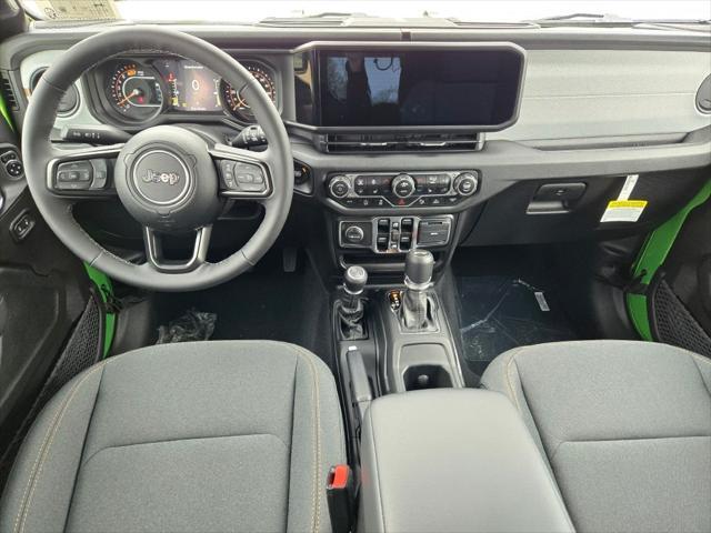 new 2025 Jeep Wrangler car, priced at $47,140