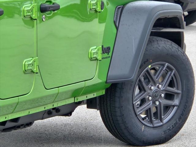 new 2025 Jeep Wrangler car, priced at $47,140
