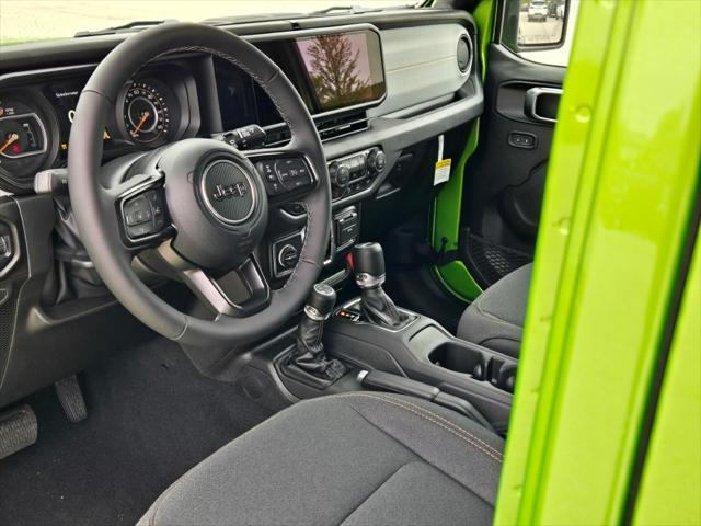 new 2025 Jeep Wrangler car, priced at $47,140