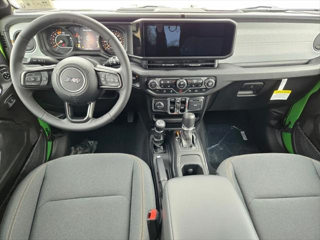 new 2025 Jeep Wrangler car, priced at $47,140